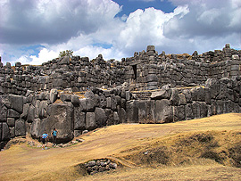 Sacsayhuaman, z incké pevnosti zbylo sotva 20%