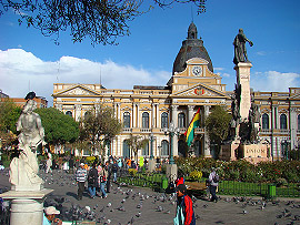Plaza Pedro Murillo s vládním palácem